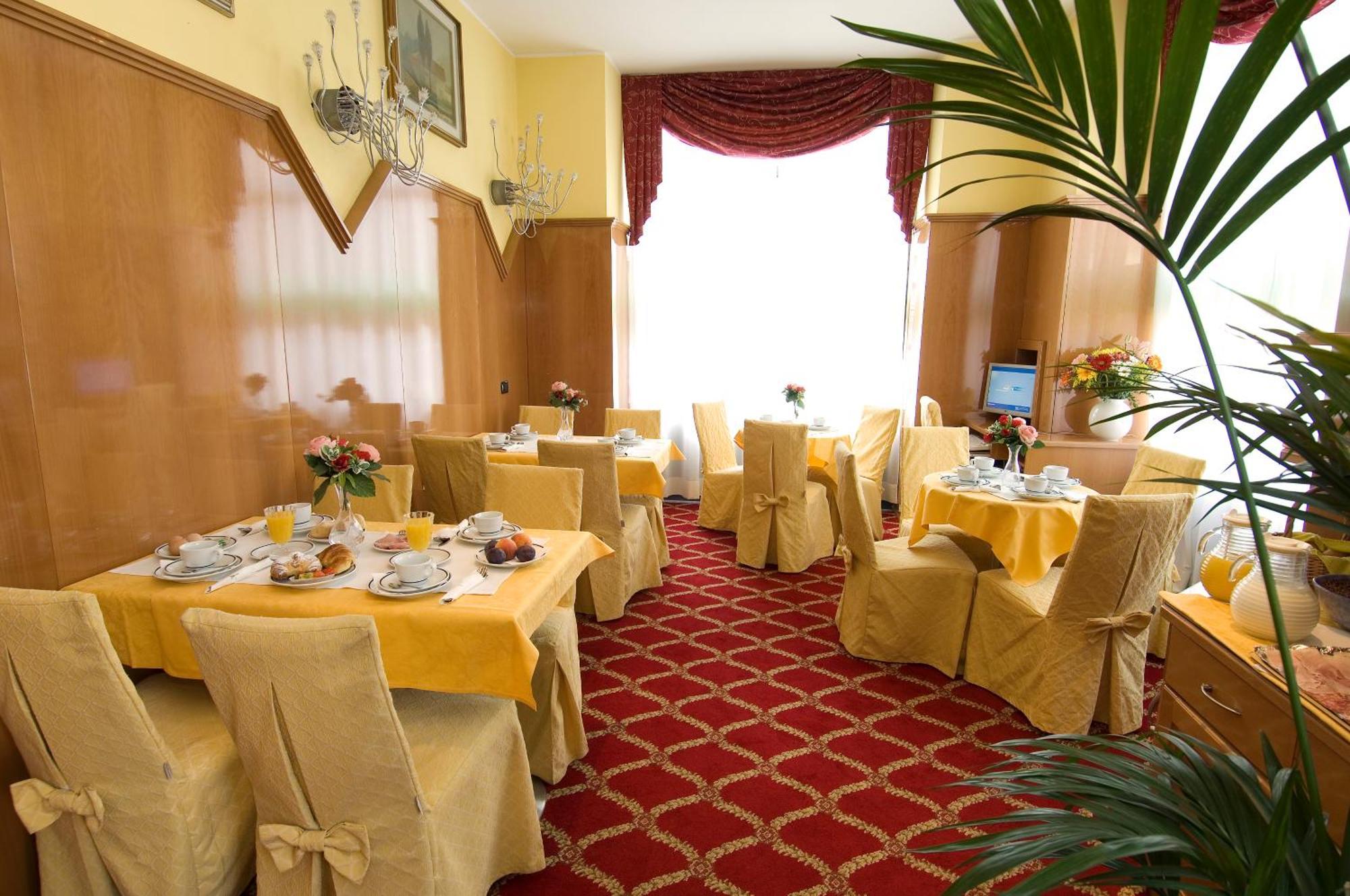 Hotel Cinque Giornate — Foto’s 2